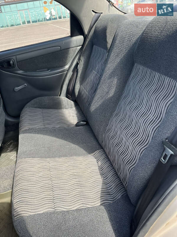 Седан Daewoo Lanos 2012 в Святопетрівське