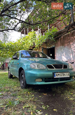 Седан Daewoo Lanos 1998 в 