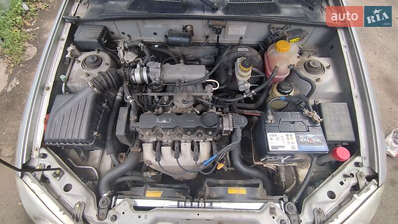 Седан Daewoo Lanos 2007 в Киеве