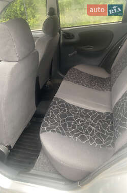 Седан Daewoo Lanos 2004 в 
