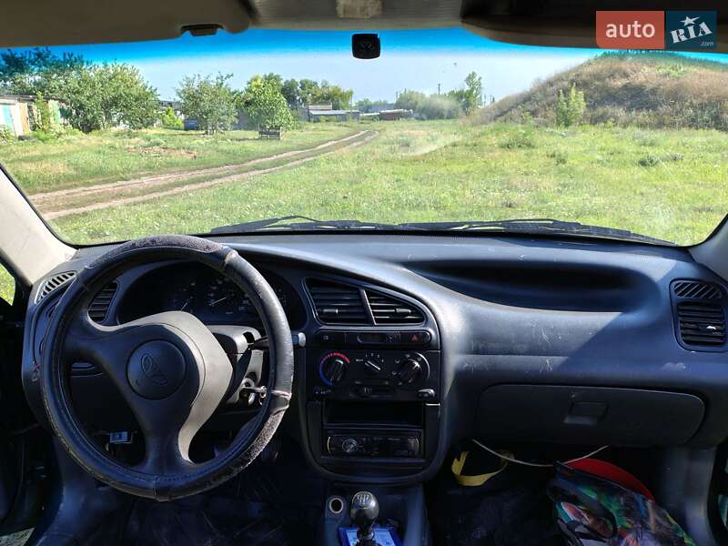 Седан Daewoo Lanos 2004 в Чугуеве
