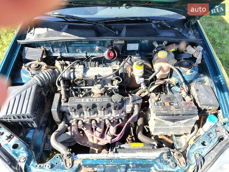 Седан Daewoo Lanos 2004 в Чугуеве