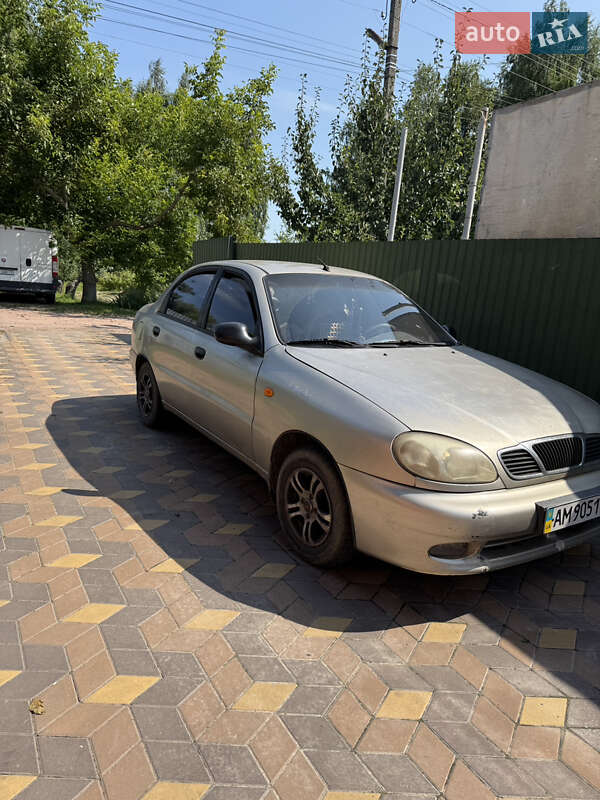 Седан Daewoo Lanos 2004 в Житомире фото 2 Седан Daewoo Lanos 2004 в Житомире