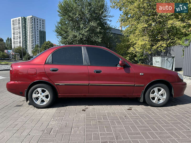 Седан Daewoo Lanos 2004 в Славянске