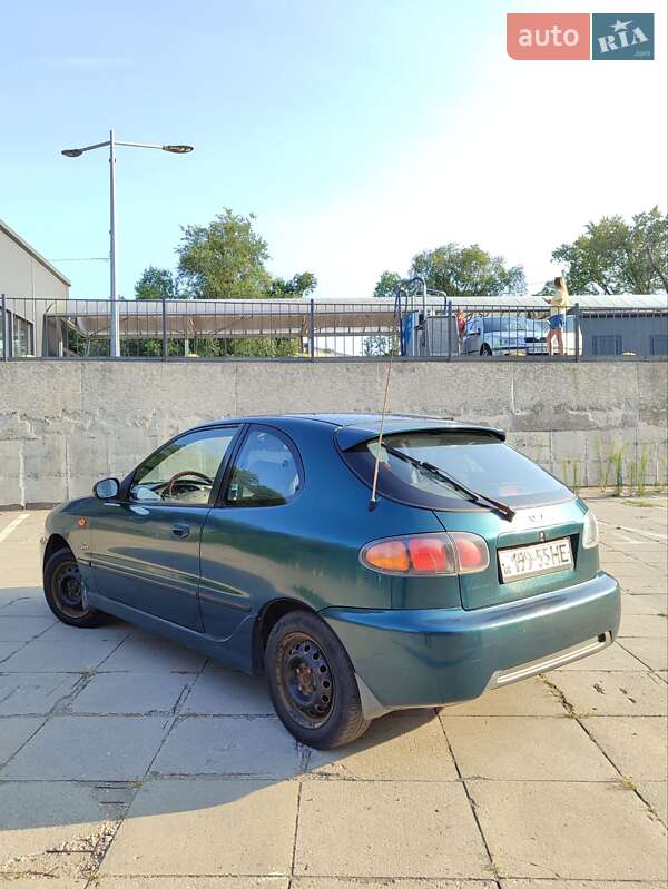 Хетчбек Daewoo Lanos 2001 в Запоріжжі