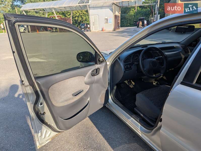 Седан Daewoo Lanos 2006 в Бердичеве