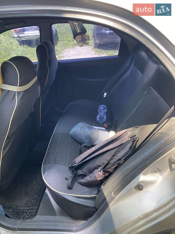Седан Daewoo Lanos 2000 в Каменском