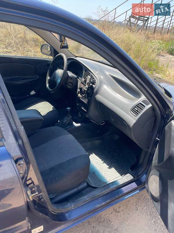 Хэтчбек Daewoo Lanos 2004 в Одессе