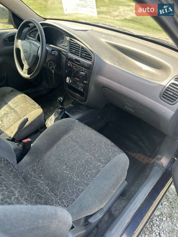 Седан Daewoo Lanos 2006 в Умани