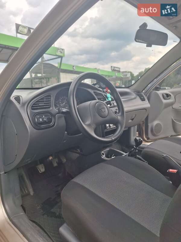 Седан Daewoo Lanos 2008 в Ивано-Франковске