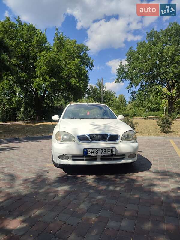 Седан Daewoo Lanos 2005 в Кропивницком