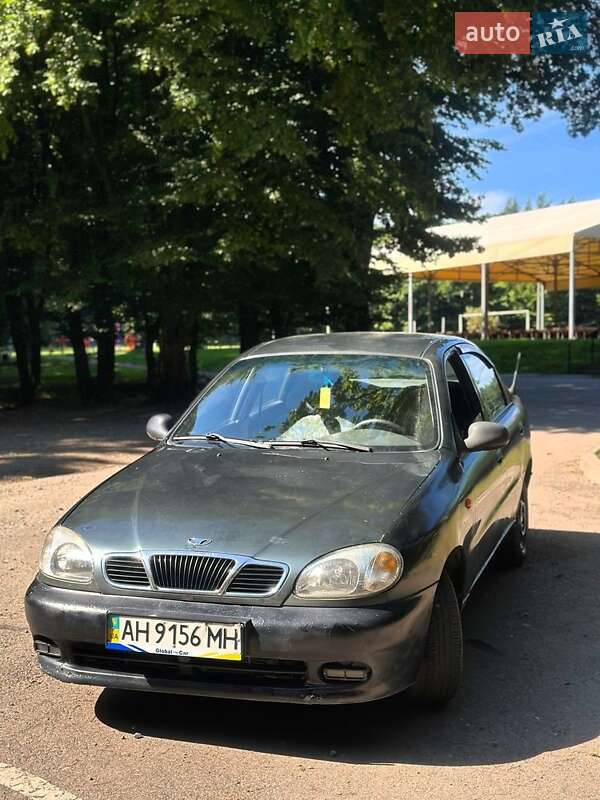 Седан Daewoo Lanos 1998 в Львове