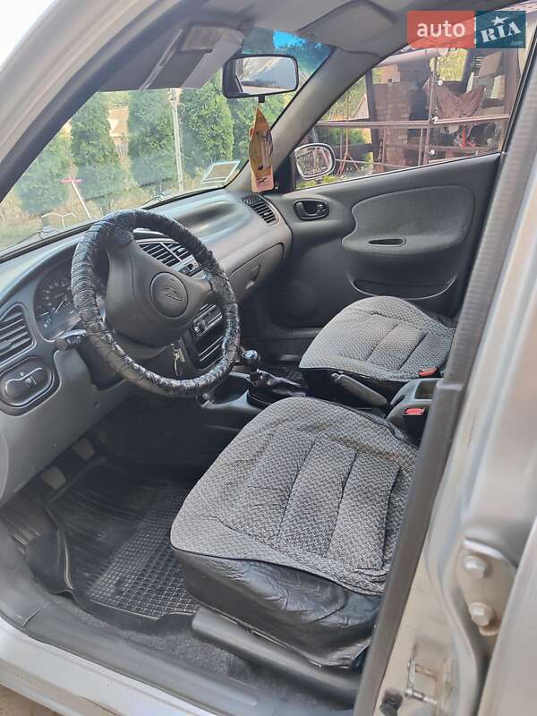 Седан Daewoo Lanos 2008 в Звенигородке фото 3 Седан Daewoo Lanos 2008 в Звенигородке