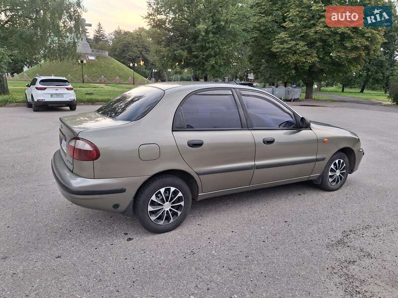 Седан Daewoo Lanos 2003 в Полтаве