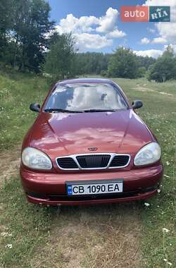 Седан Daewoo Lanos 2002 в Новгород-Северском