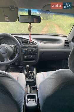 Седан Daewoo Lanos 2002 в 