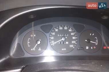 Седан Daewoo Lanos 2004 в Киеве