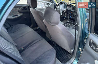 Седан Daewoo Lanos 2001 в 