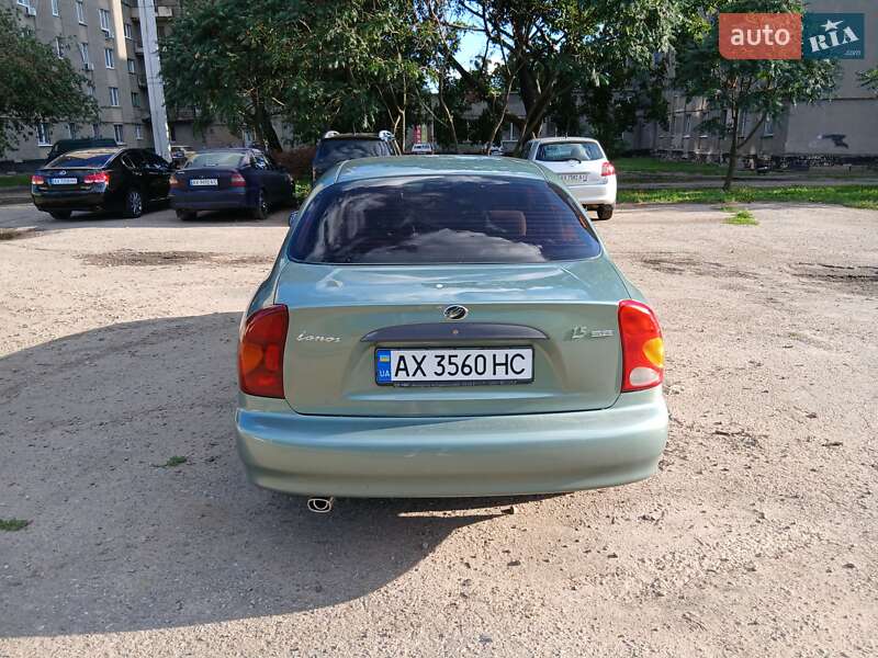 Седан Daewoo Lanos 2010 в Харькове
