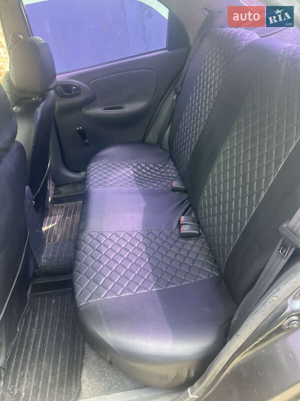 Седан Daewoo Lanos 2006 в Полтаве