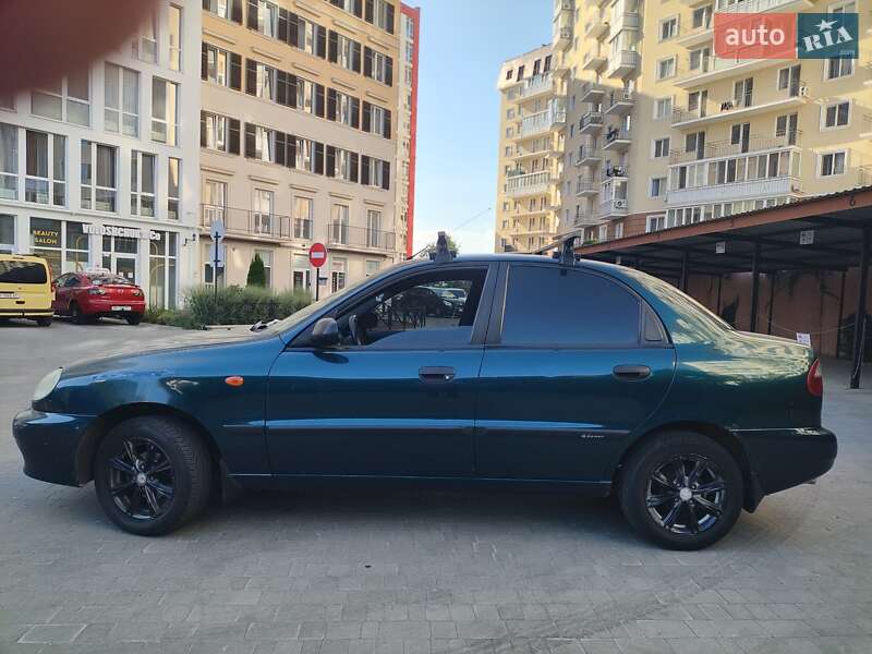 Седан Daewoo Lanos 2003 в Одессе