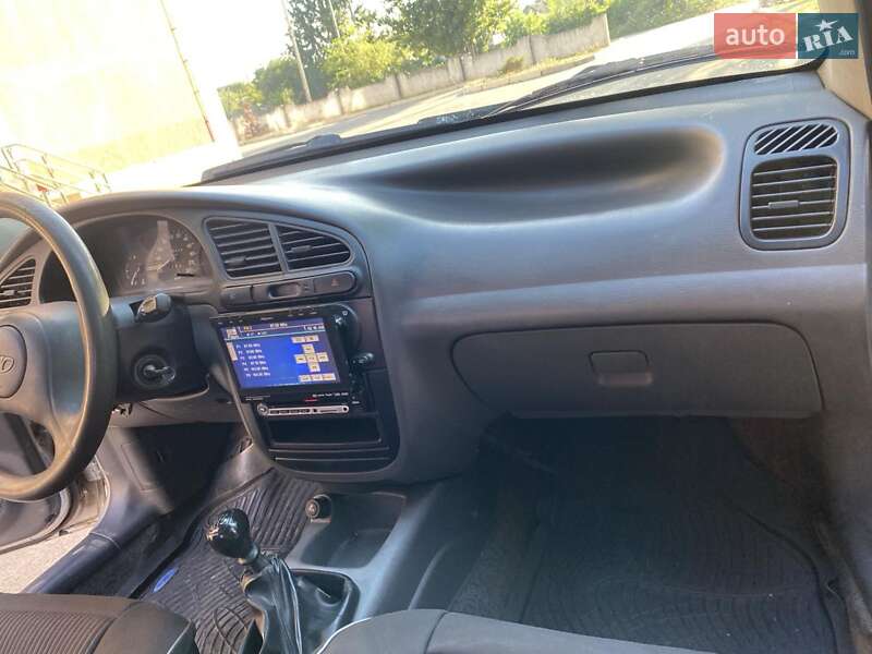 Седан Daewoo Lanos 2008 в Кривом Роге