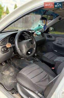 Седан Daewoo Lanos 2001 в 