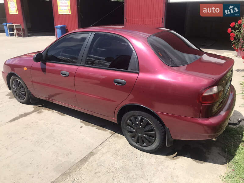 Седан Daewoo Lanos 2006 в Монастирищеві