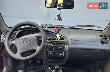 Седан Daewoo Lanos 1999 в 