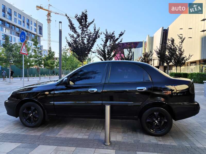 Седан Daewoo Lanos 2007 в Киеве
