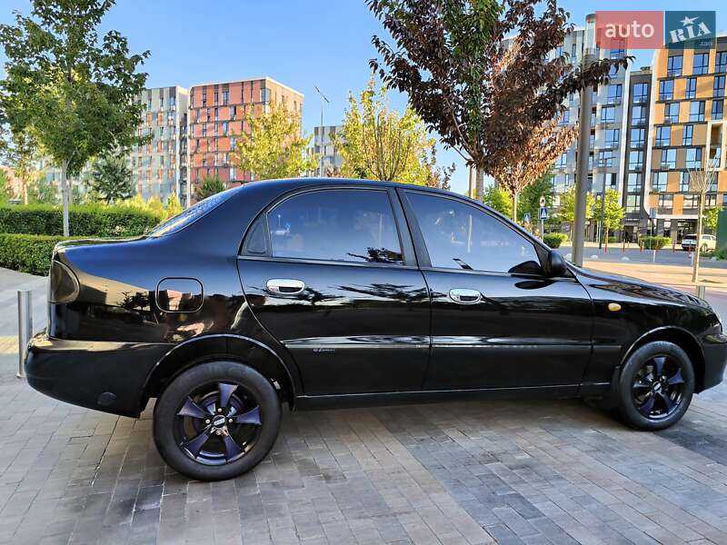 Седан Daewoo Lanos 2007 в Киеве