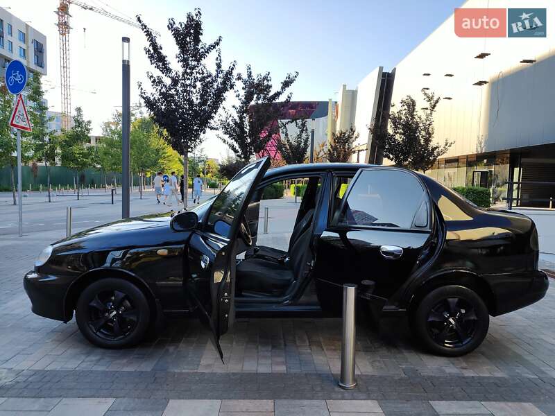 Седан Daewoo Lanos 2007 в Киеве