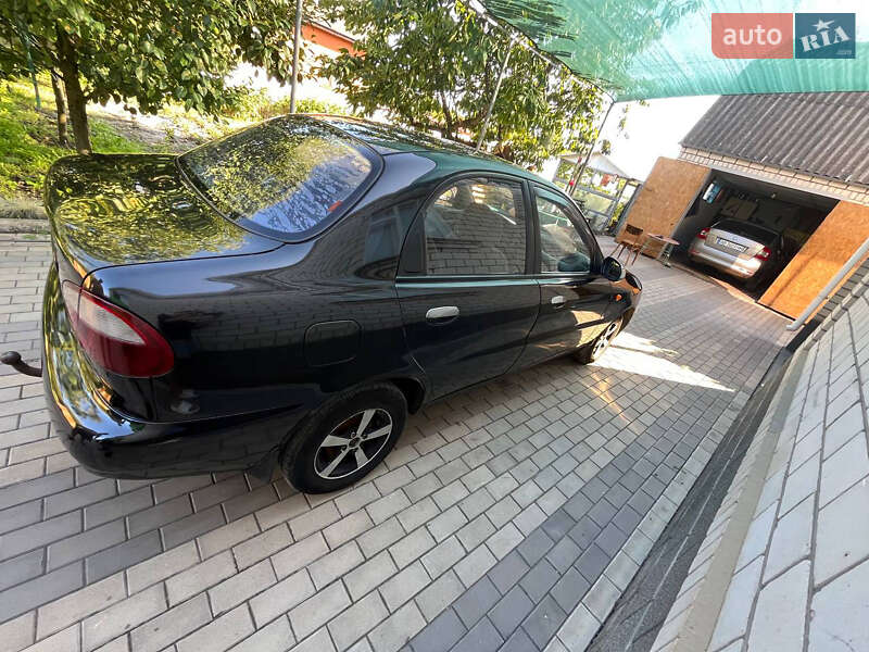 Седан Daewoo Lanos 2008 в Казатине