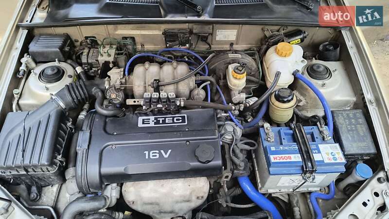 Седан Daewoo Lanos 2008 в Новомосковске
