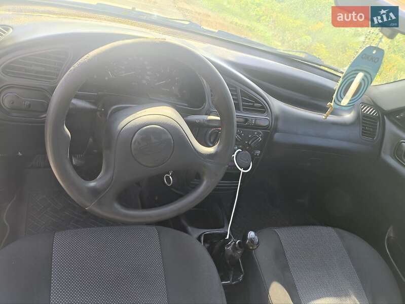 Седан Daewoo Lanos 2004 в Виноградове