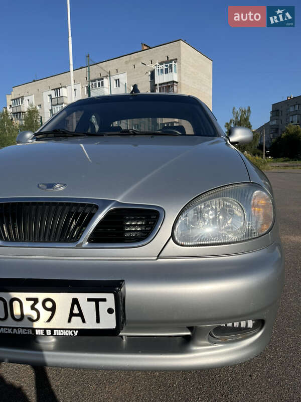Седан Daewoo Lanos 2005 в Коростене