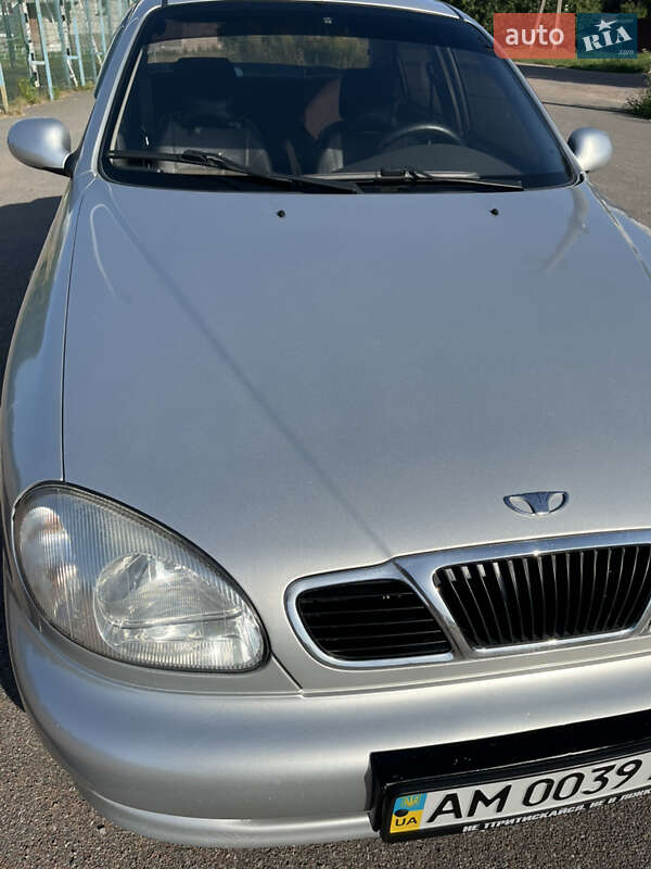 Седан Daewoo Lanos 2005 в Коростене