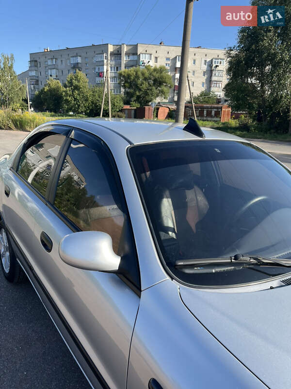 Седан Daewoo Lanos 2005 в Коростене