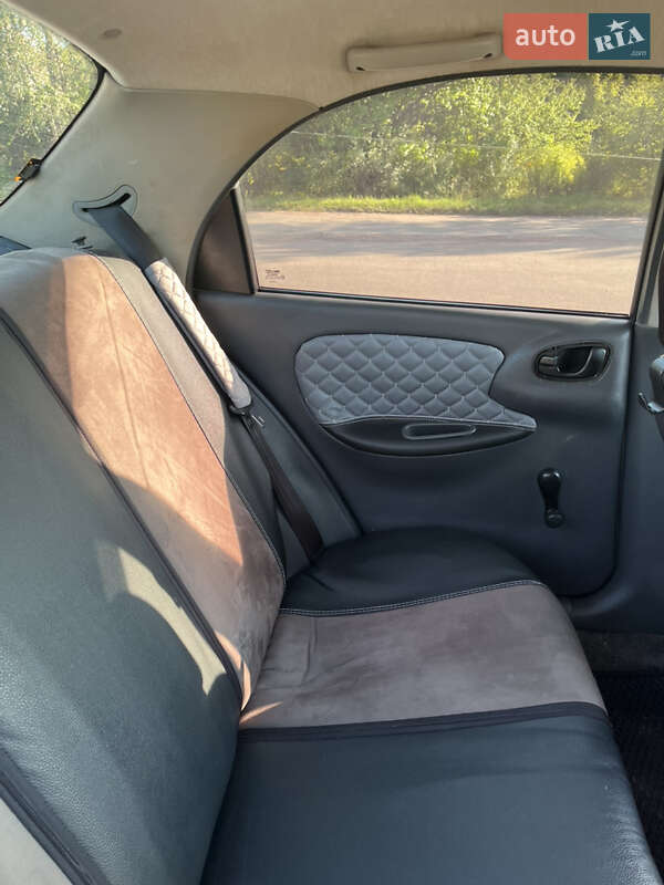 Седан Daewoo Lanos 2005 в Коростене
