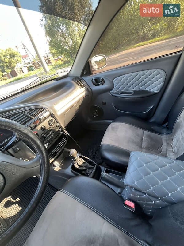 Седан Daewoo Lanos 2005 в Коростене