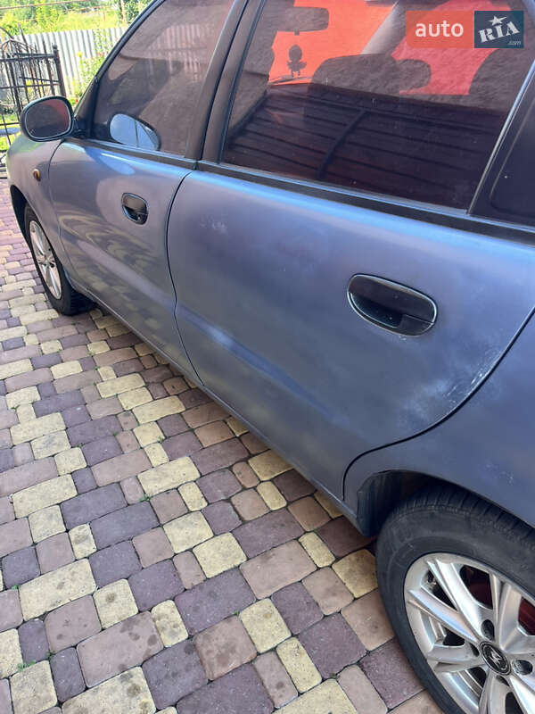 Седан Daewoo Lanos 2008 в Глухове