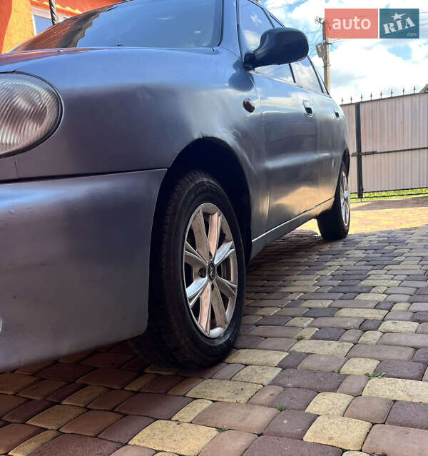 Седан Daewoo Lanos 2008 в Глухове