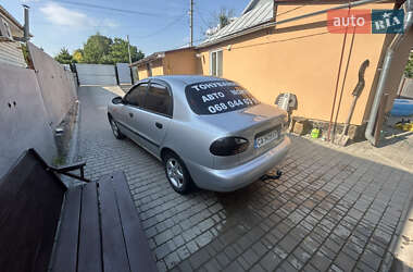 Седан Daewoo Lanos 2005 в Монастирищеві