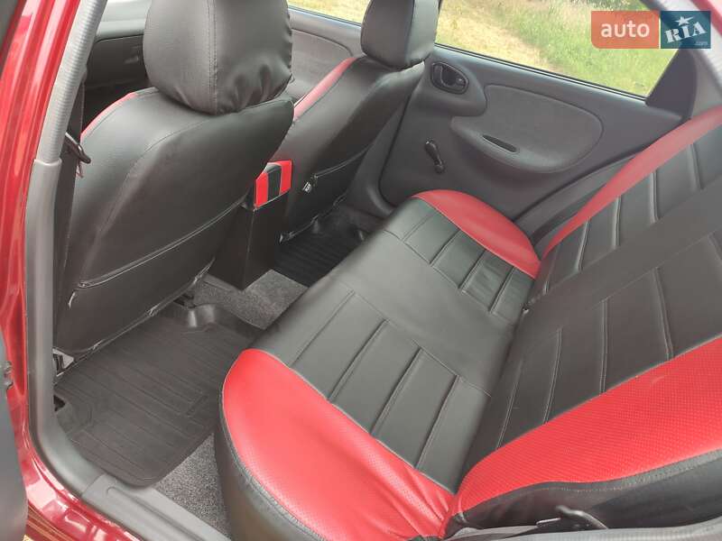 Седан Daewoo Lanos 2005 в Полтаве