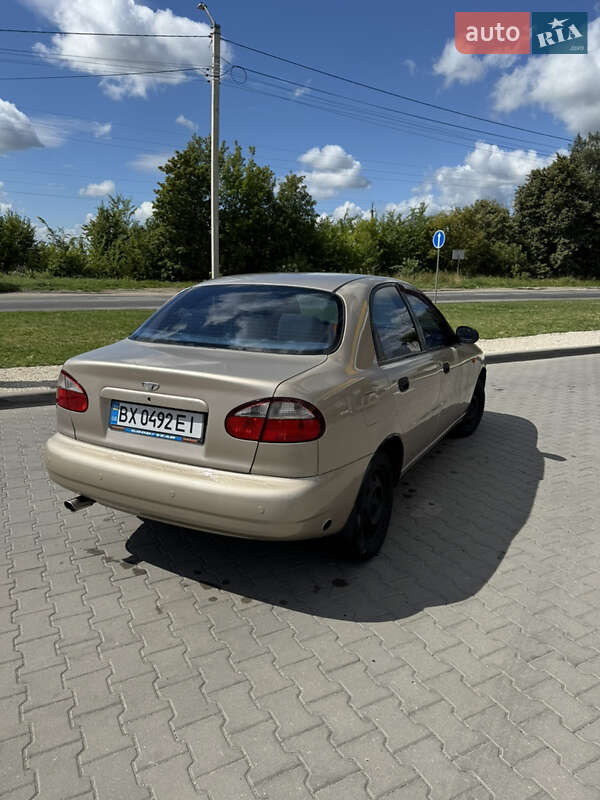 Седан Daewoo Lanos 2004 в Хмельницькому