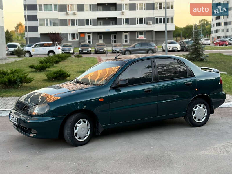 Седан Daewoo Lanos 2004 в Харькове
