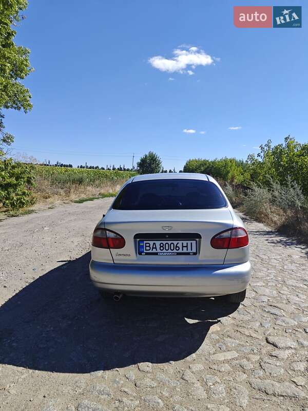 Седан Daewoo Lanos 2000 в Кропивницькому