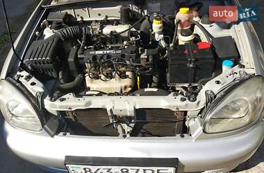 Седан Daewoo Lanos 2003 в Мукачево