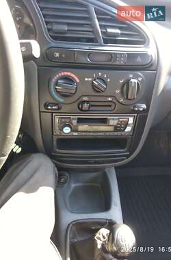 Седан Daewoo Lanos 2003 в Мукачево