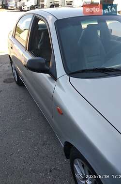 Седан Daewoo Lanos 2003 в Мукачево